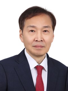 김기웅